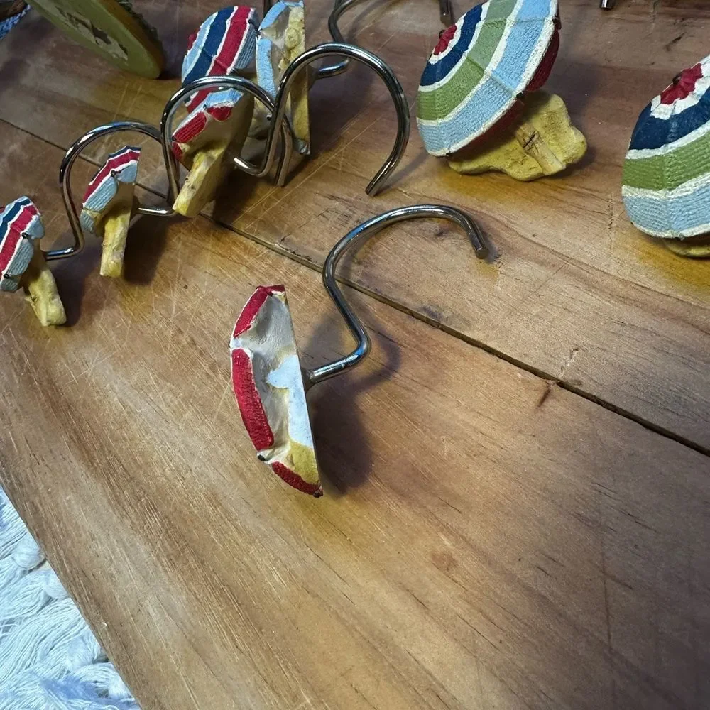 Vintage Croscill Shower Curtain Hooks 12 beach umbrellas and toothbrushes holder